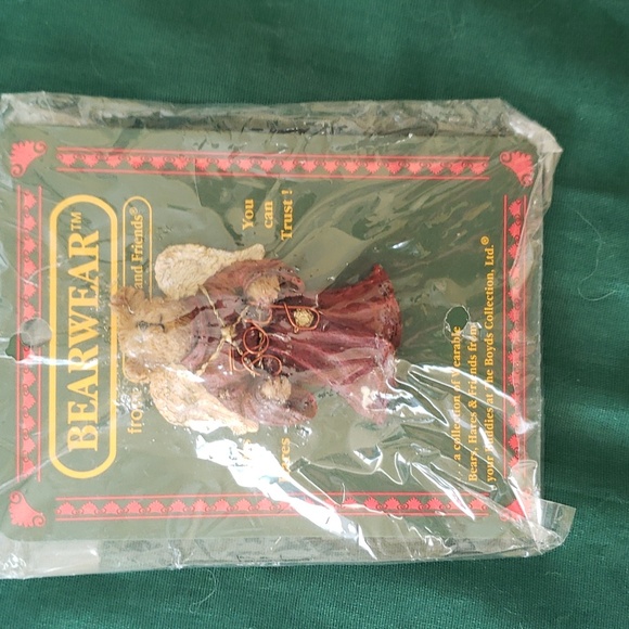 Boyds Bear Christmas Pin - Picture 9 of 9
